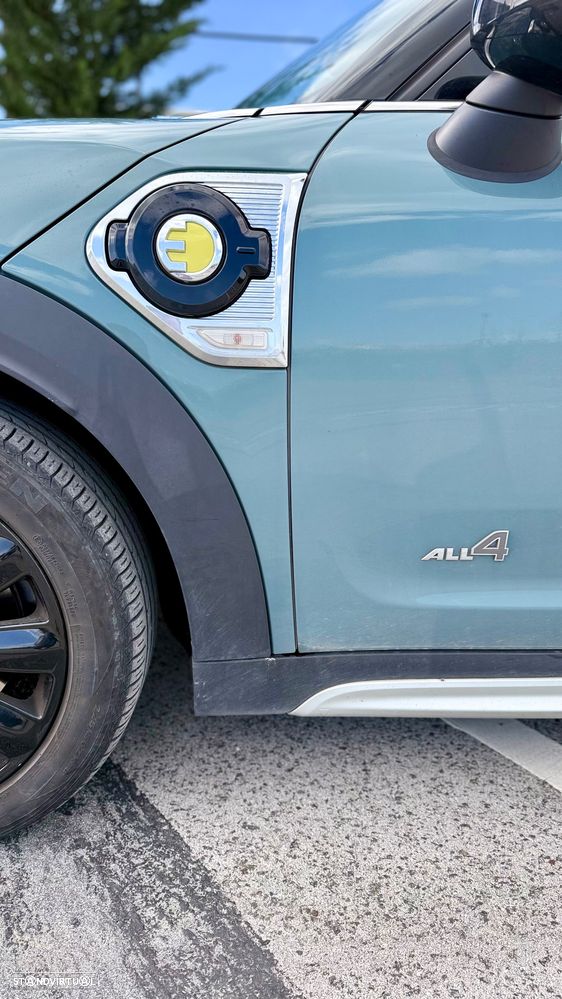 MINI Countryman Cooper SE ALL4 Auto - 7