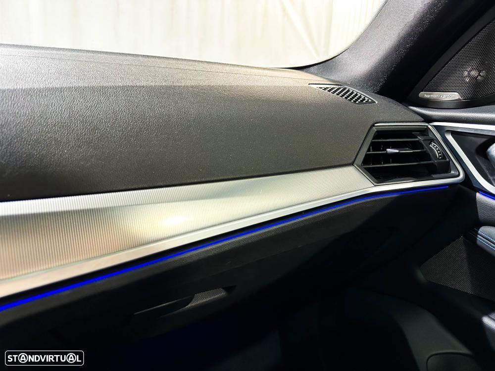 BMW 420 Gran Coupé i Pack Desportivo M Auto - 31