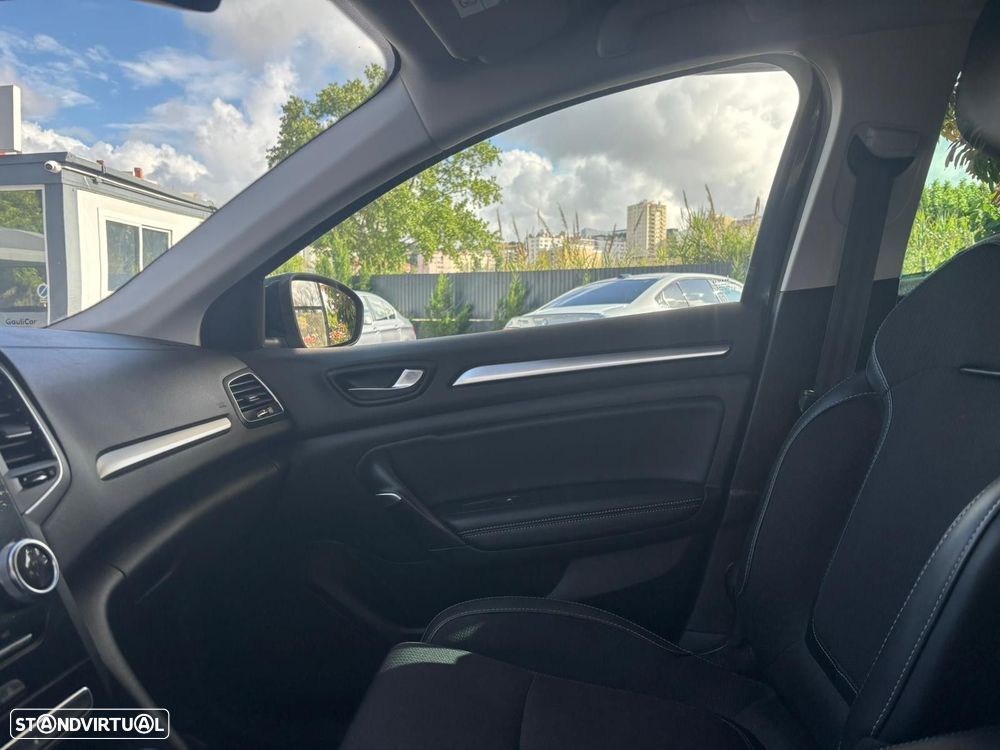 Renault Mégane 1.6 Plug-In Intens - 31