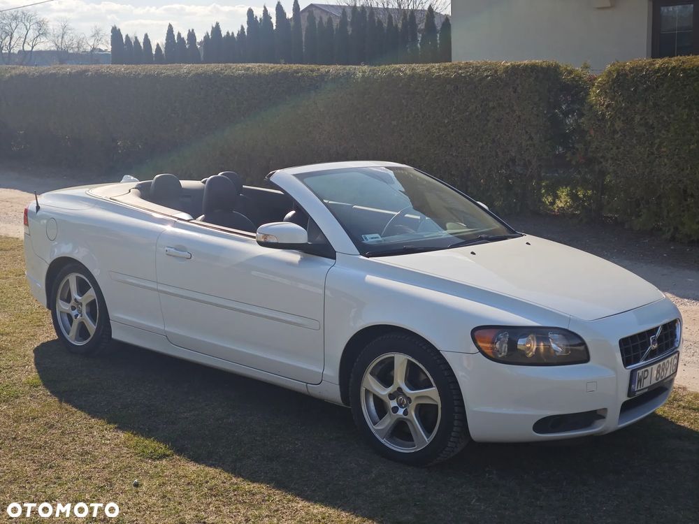 Volvo C70 2.0D Momentum - 1