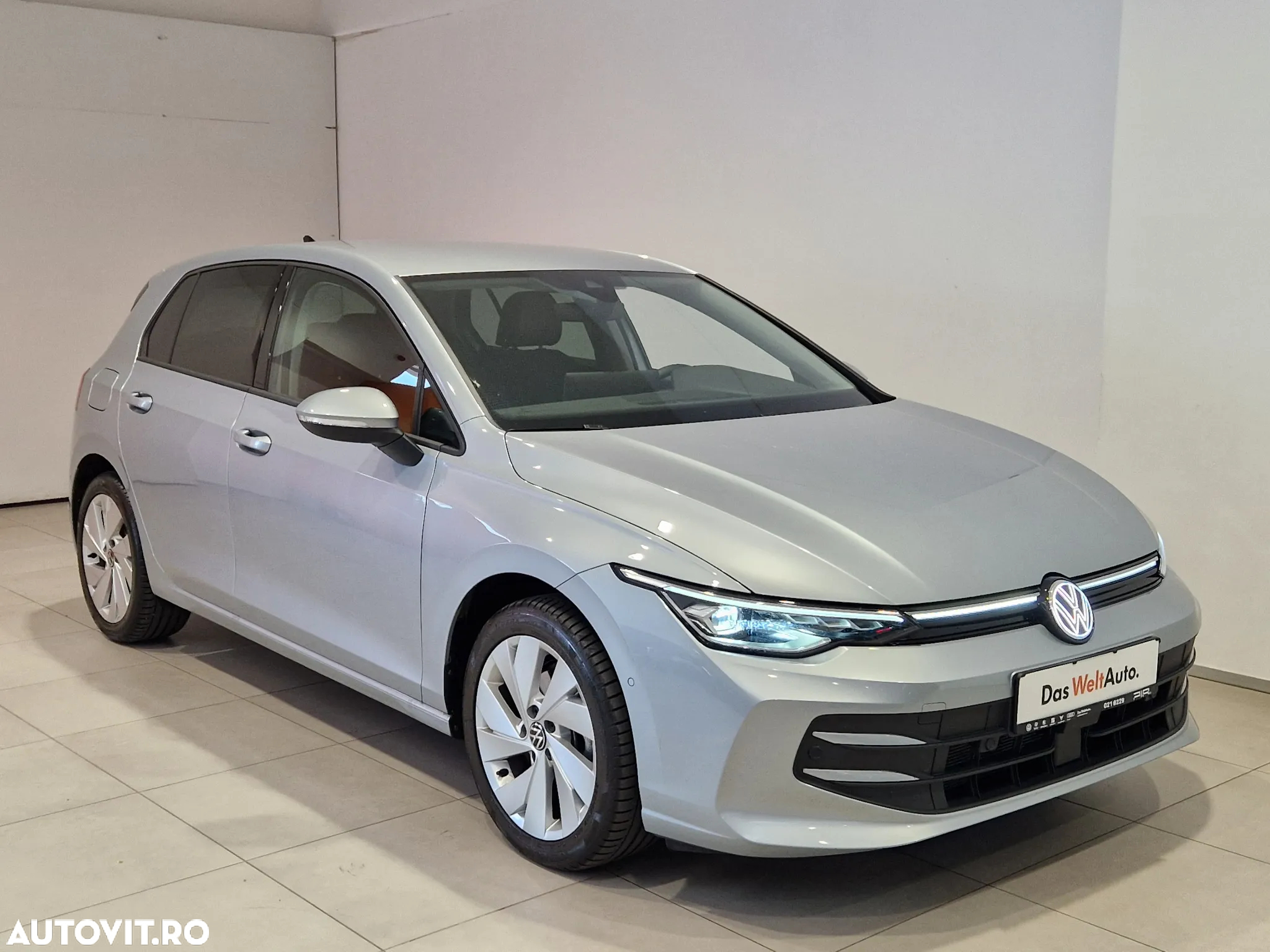 Volkswagen Golf 1.5 eTSI DSG MHEV Advanced - 5