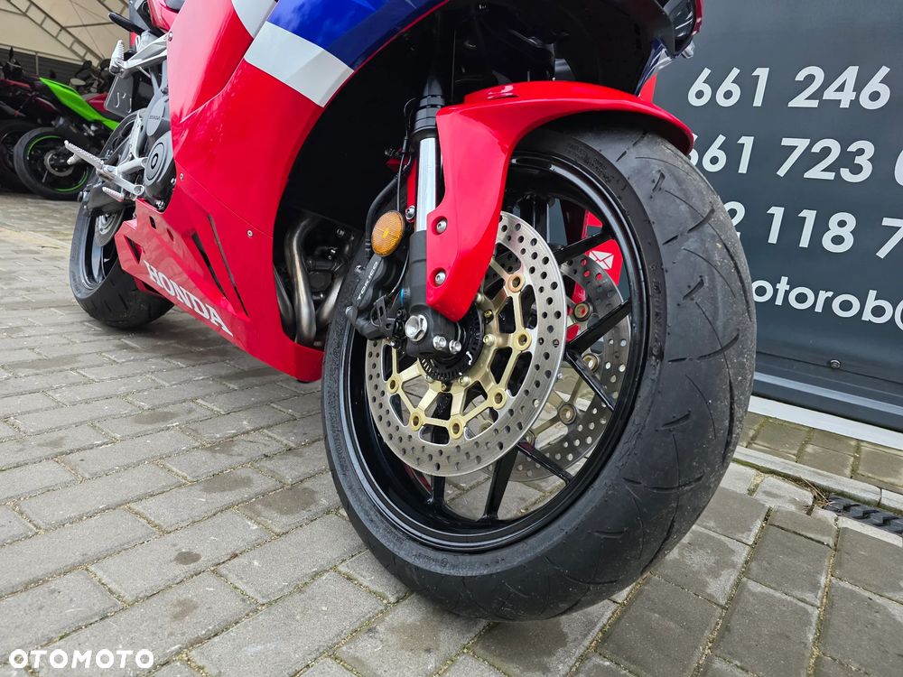Honda CBR - 28
