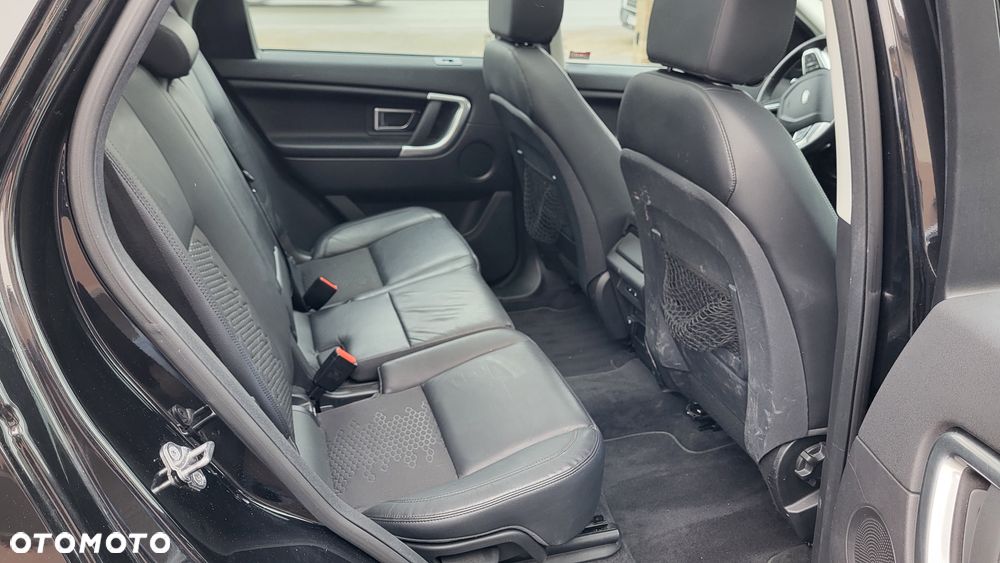 Land Rover Discovery Sport D150 R-Dynamic - 8