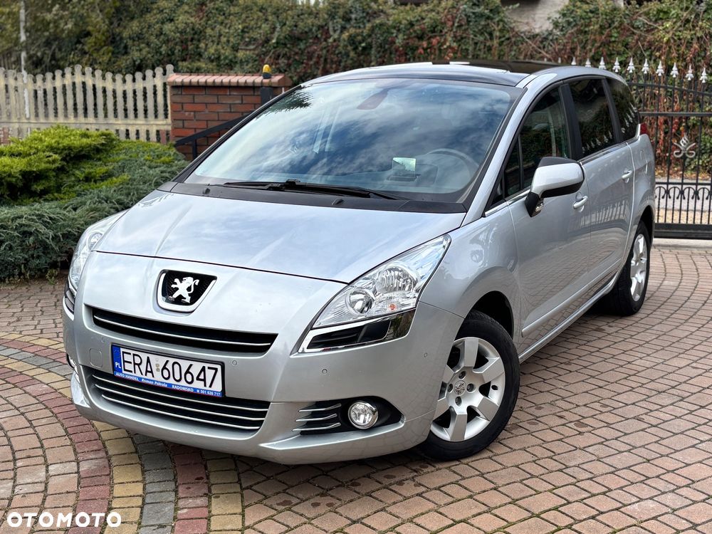 Peugeot 5008 1.6 THP Family 7os - 4