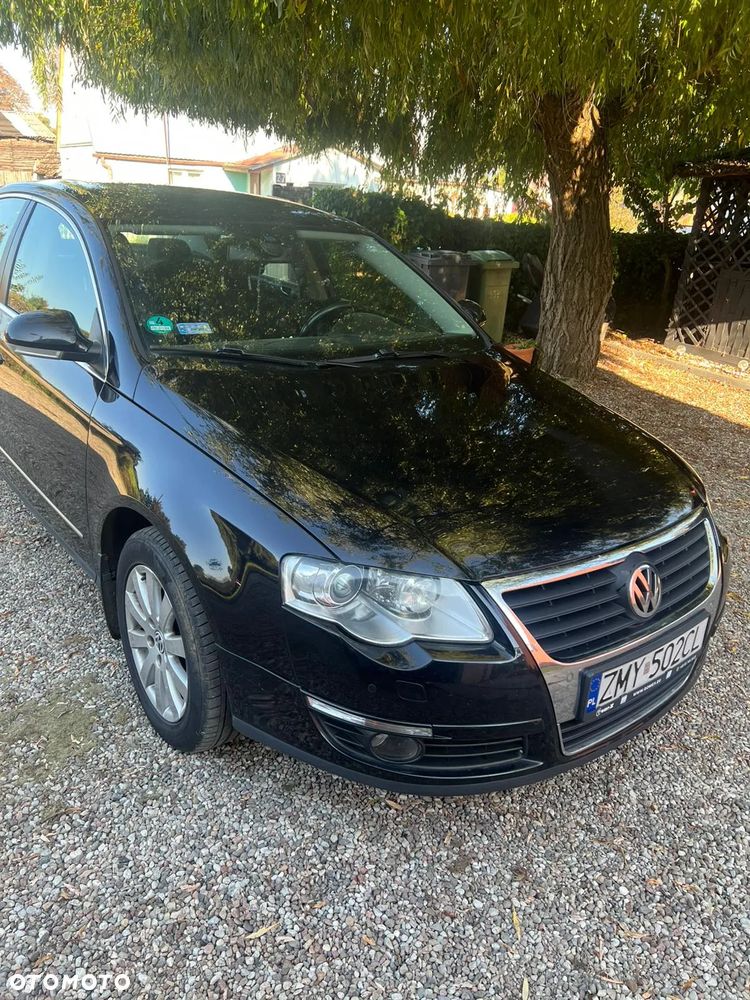 Volkswagen Passat - 2