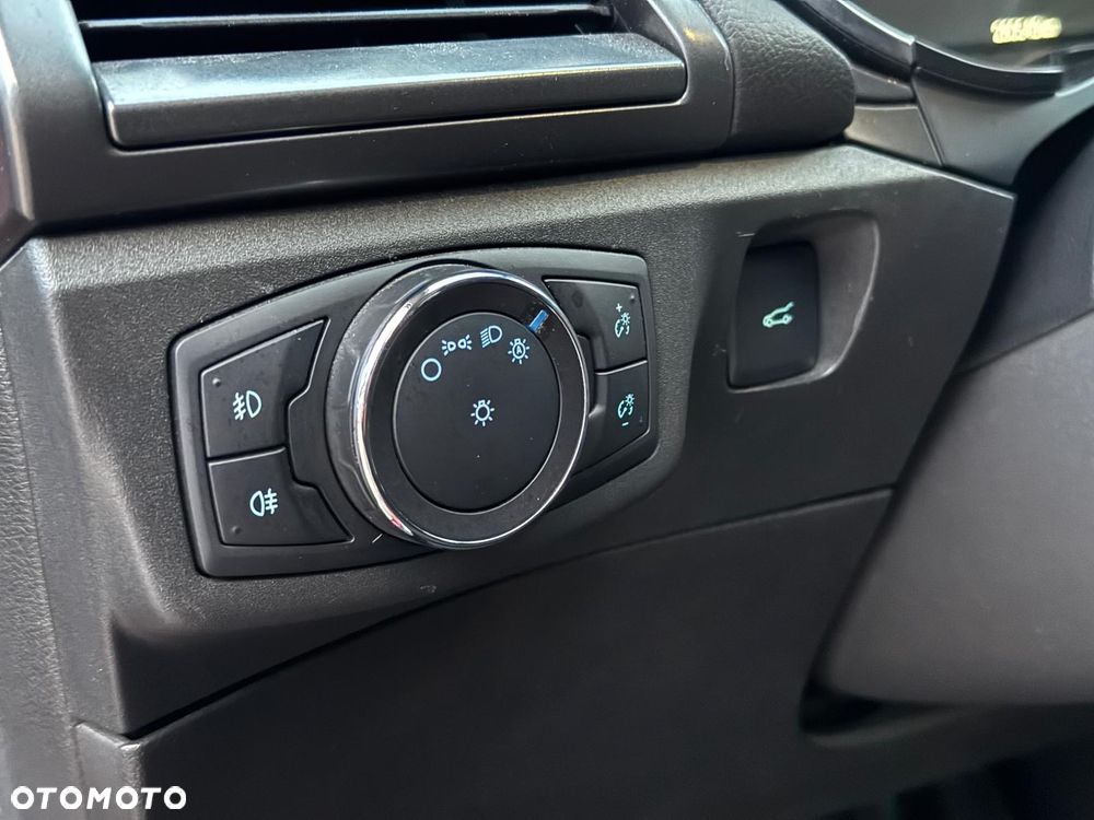Ford Mondeo 2.0 TDCi Titanium PowerShift - 35