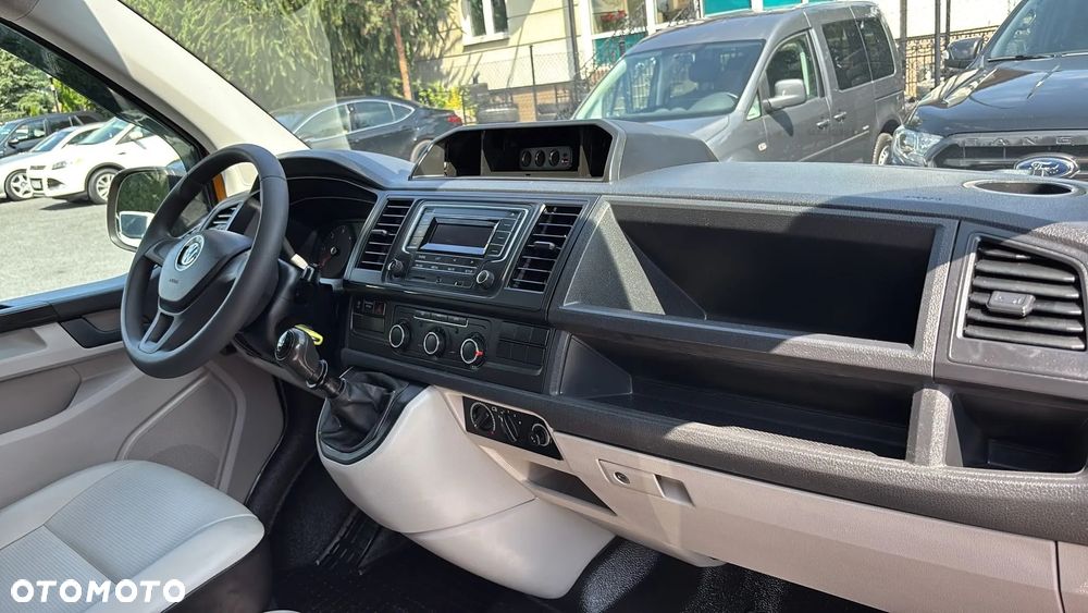 Volkswagen Transporter - 19