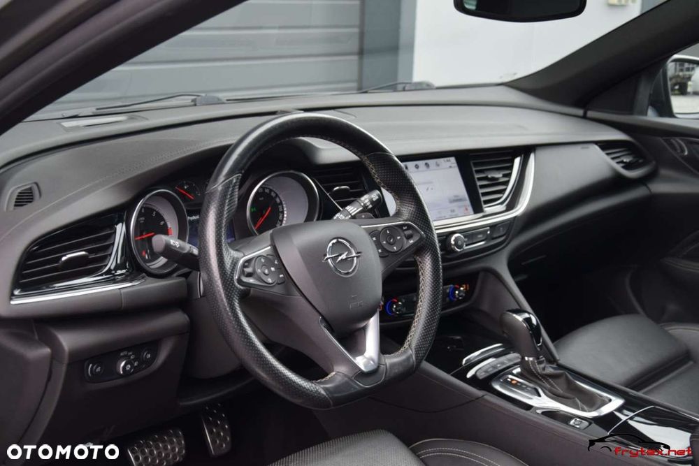 Opel Insignia - 20