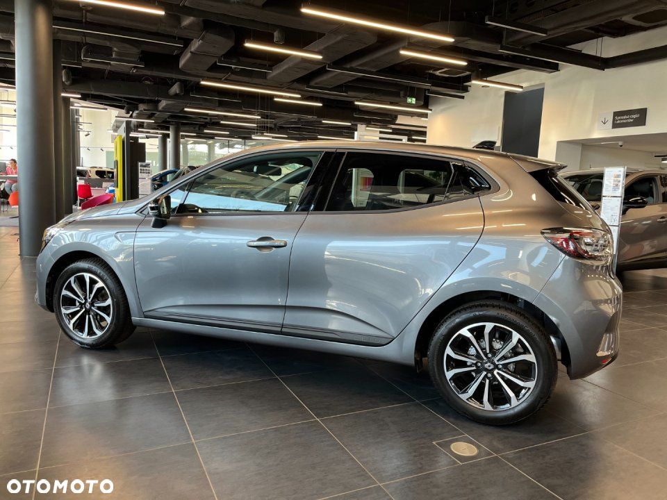 Renault Clio - 7