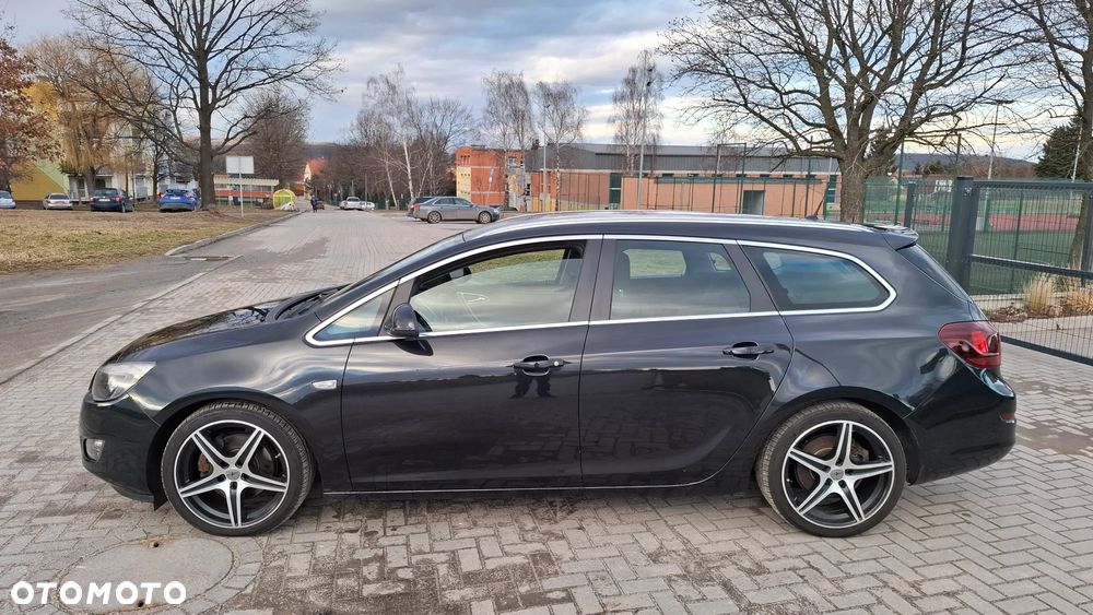 Opel Astra 1.6 Turbo 150 Jahre - 2