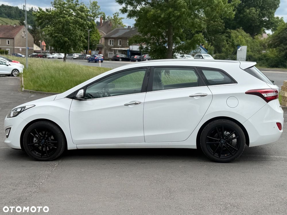Hyundai i30 1.6 CRDi Premium - 12