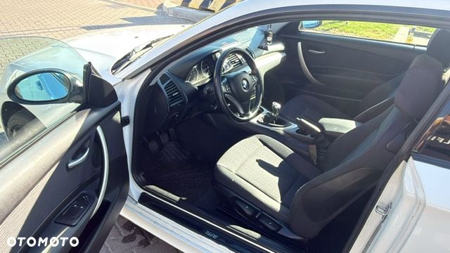 BMW Seria 1 116i - 19