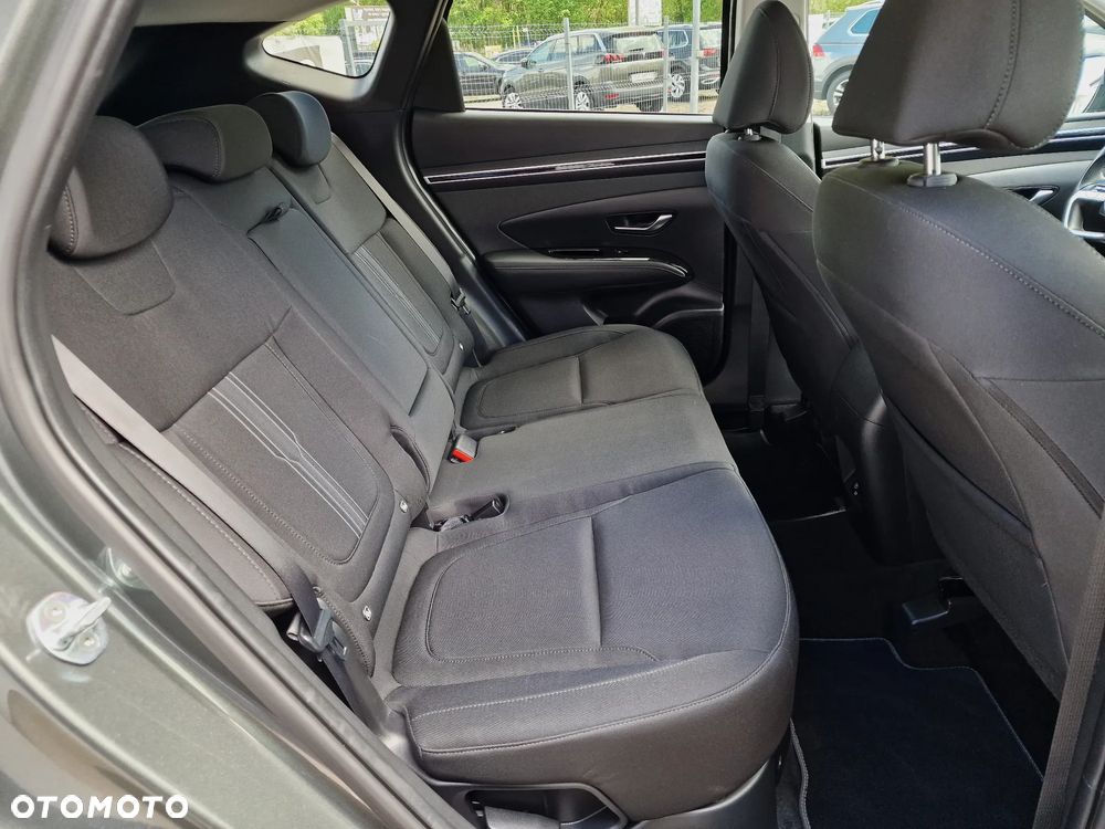 Hyundai Tucson 1.6 T-GDi HEV Modern 2WD - 25