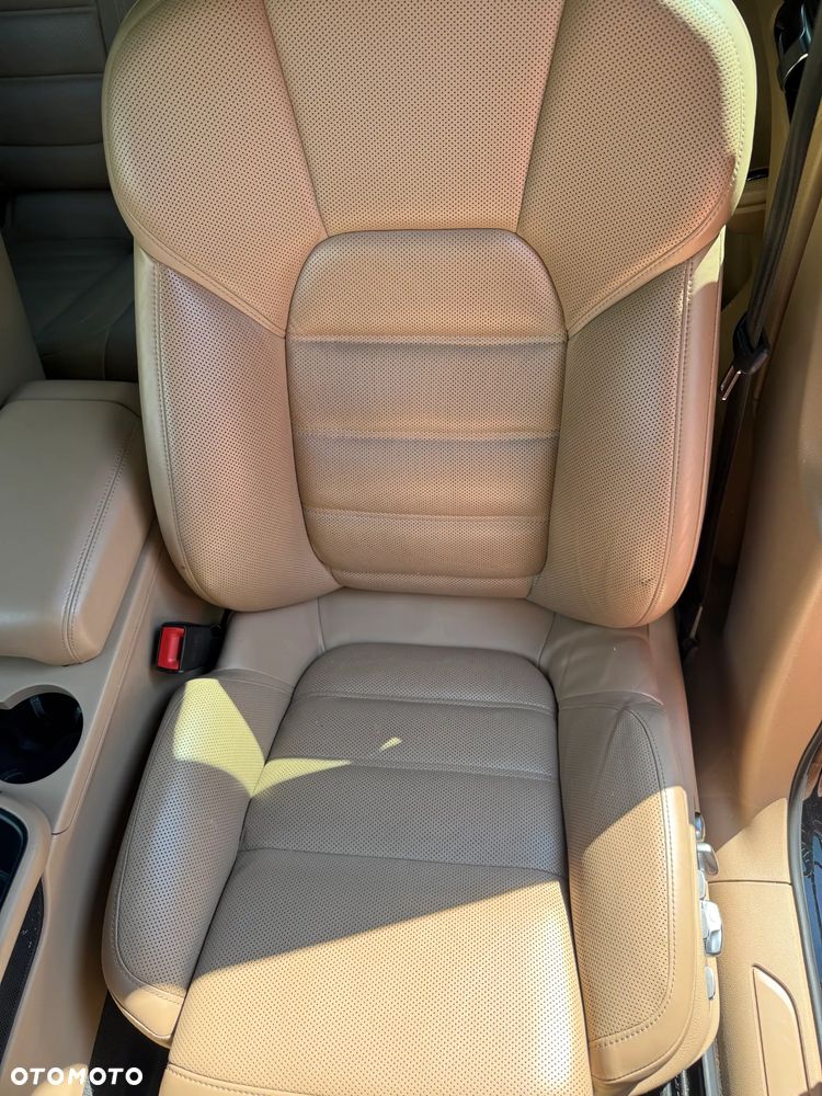 Porsche Macan Standard - 30