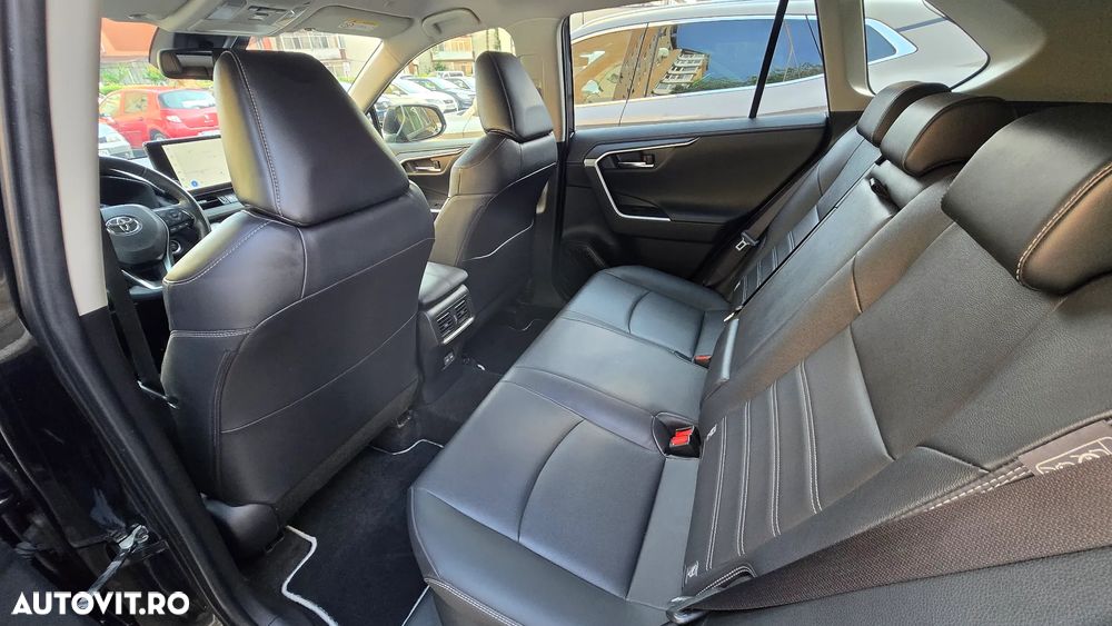 Toyota RAV4 2.5 VVT-iE 4x4 Luxury - 10