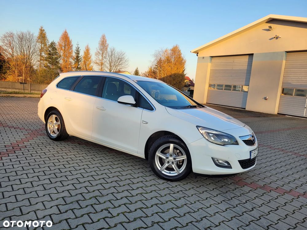 Opel Astra 1.4 Turbo Sports Tourer - 6