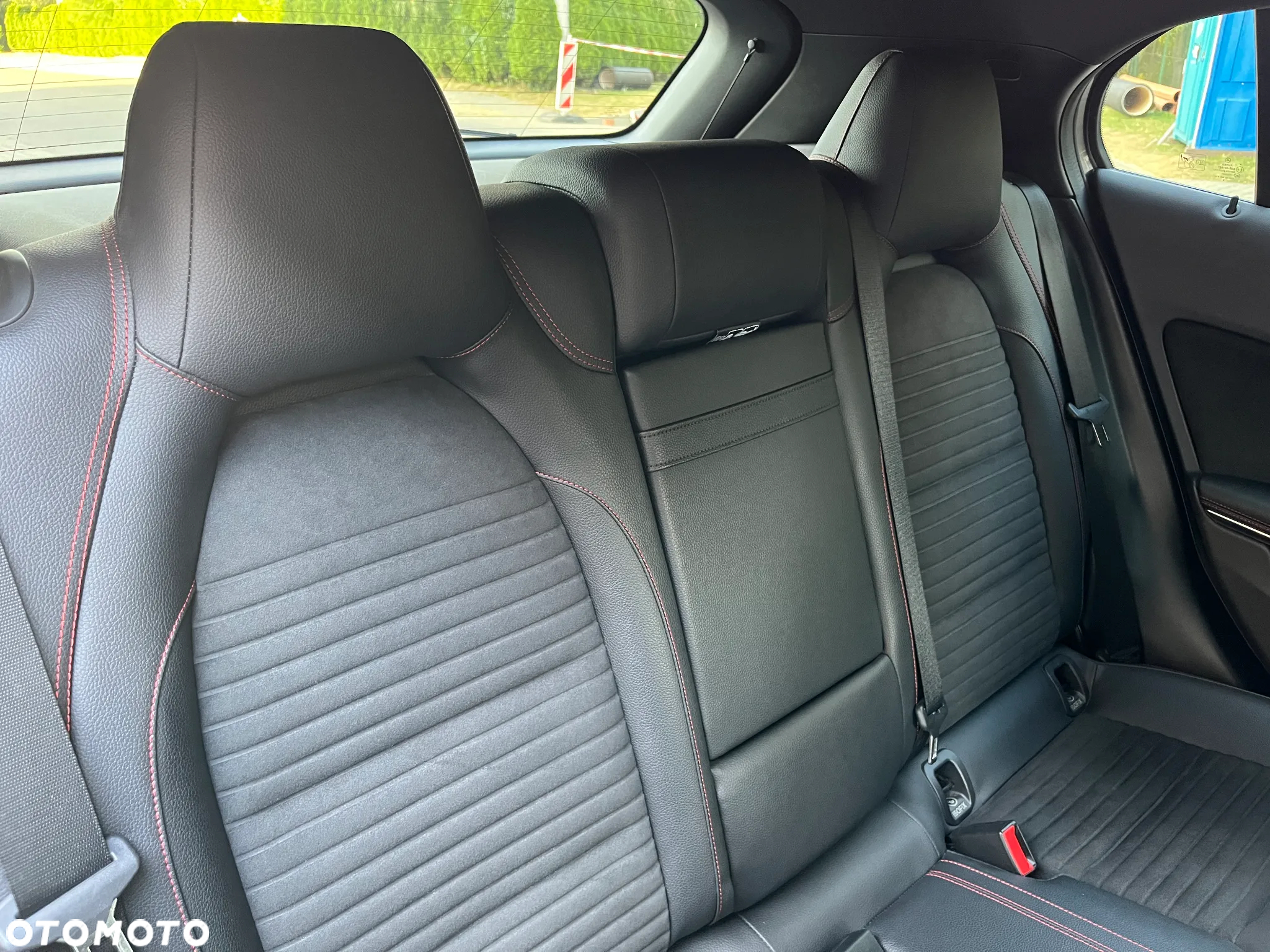 Mercedes-Benz GLA 250 4-Matic AMG Line - 25