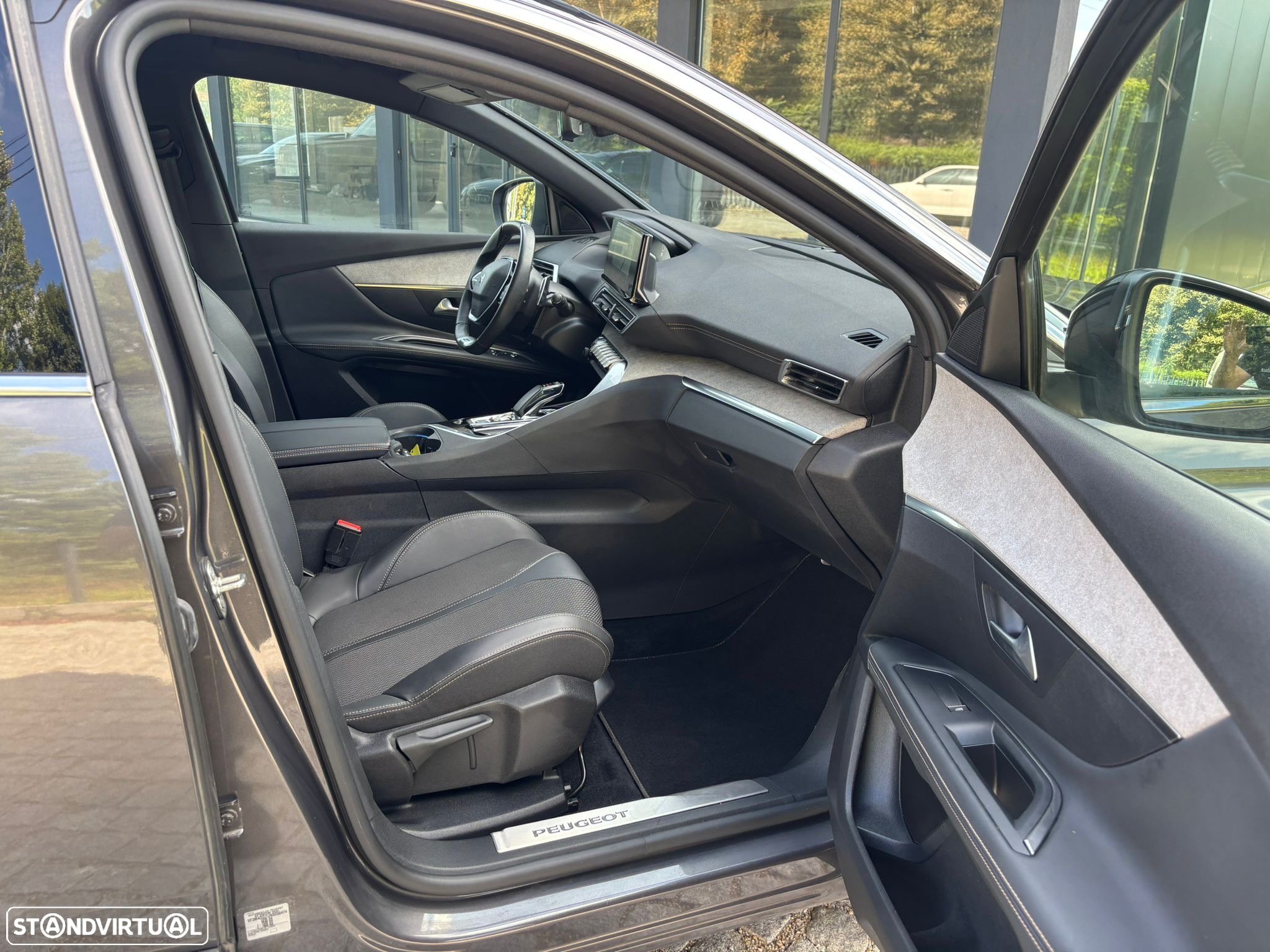 Peugeot 3008 1.6 Hybrid GT Pack e-EAT8 - 9