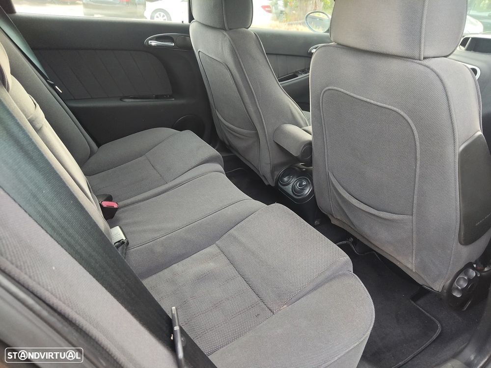 Alfa Romeo 156 Sportwagon 1.9 JTD - 13