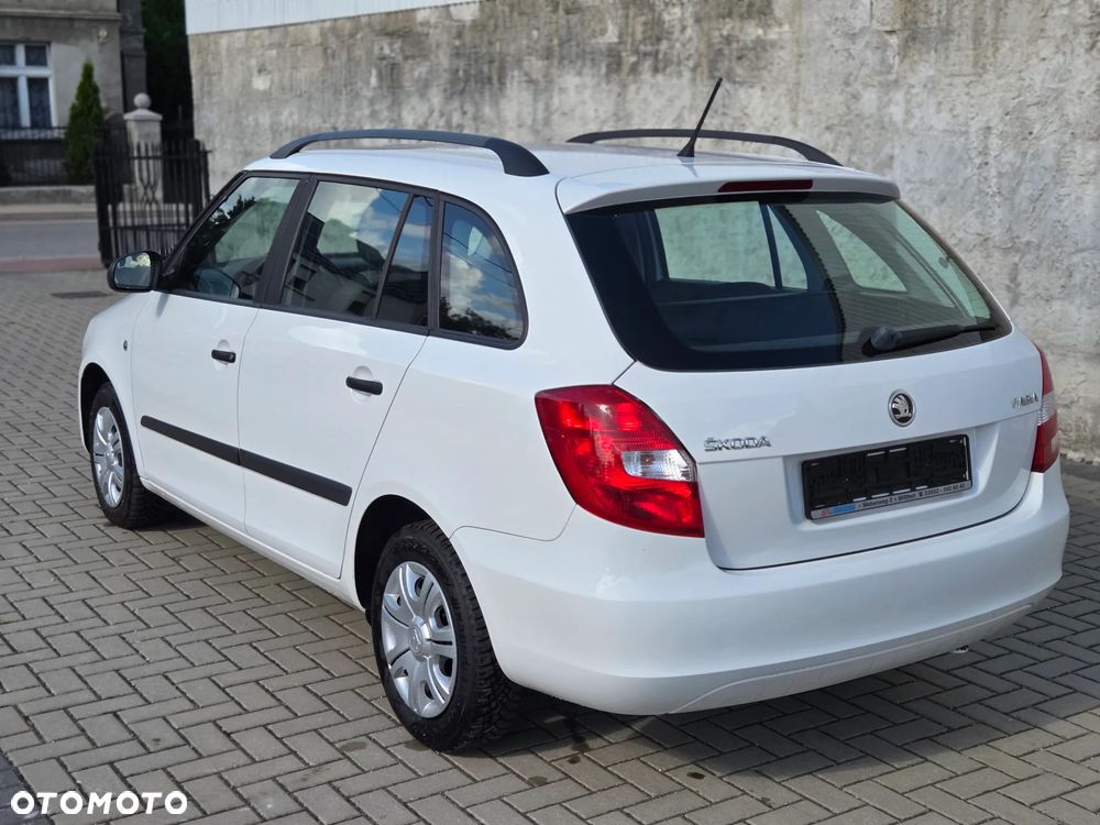 Skoda Fabia 1.2 HTP Active - 4