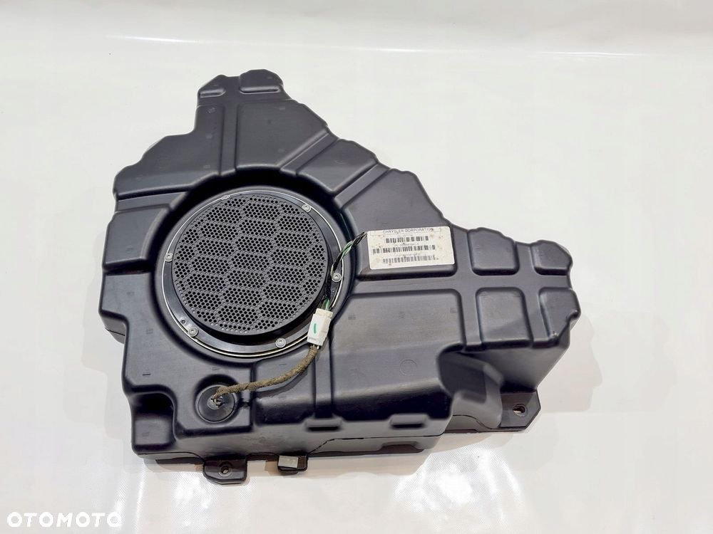 subwoofer jeep grand cherokee wk2 11r 05064610ac - 3