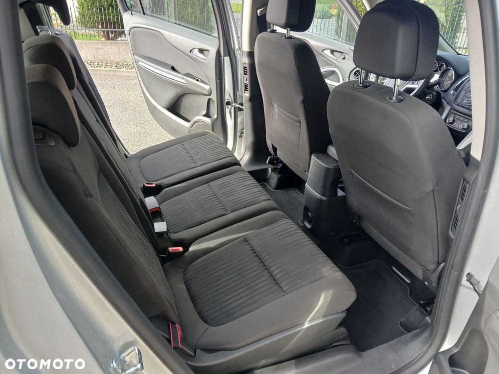Opel Zafira - 17