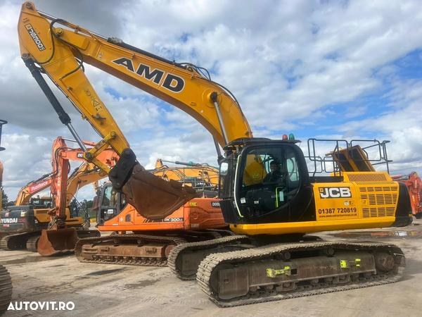 JCB JS 300 Excavator pe șenile