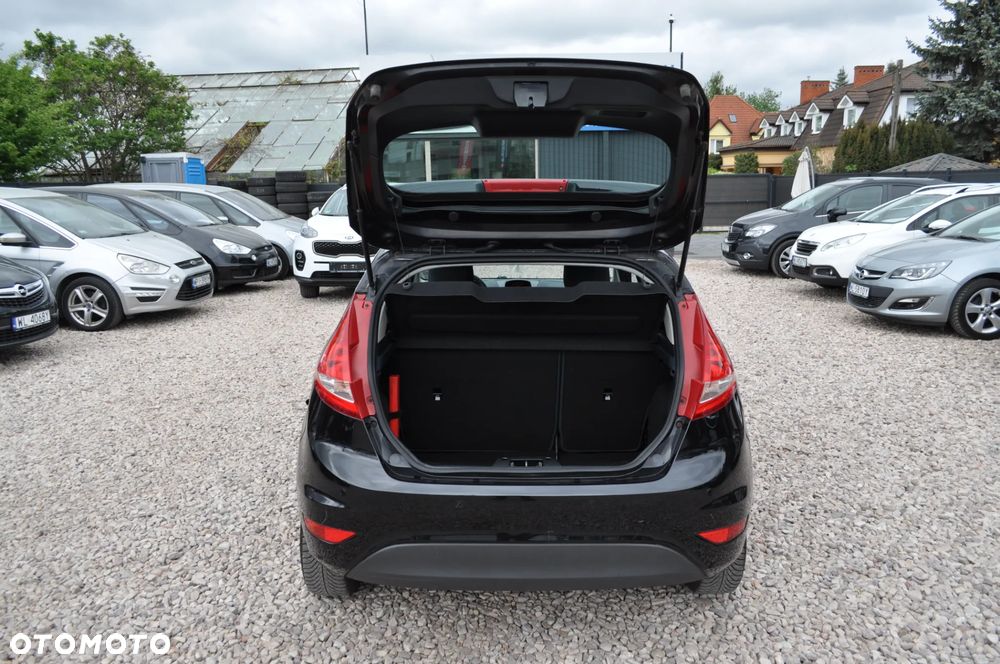 Ford Fiesta 1.25 Champions Edition - 20