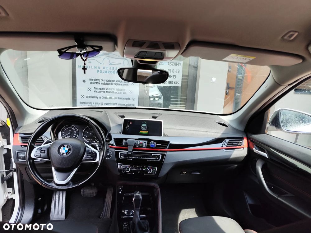 BMW X1 sDrive18d Sport Line - 11