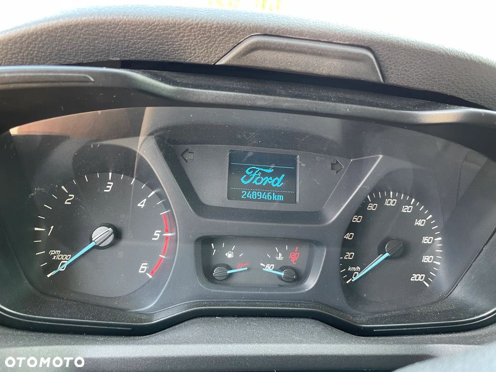 Ford Transit - 32