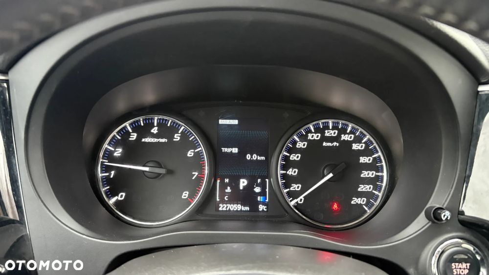 Mitsubishi Outlander 2.0 Intense 4WD CVT - 23