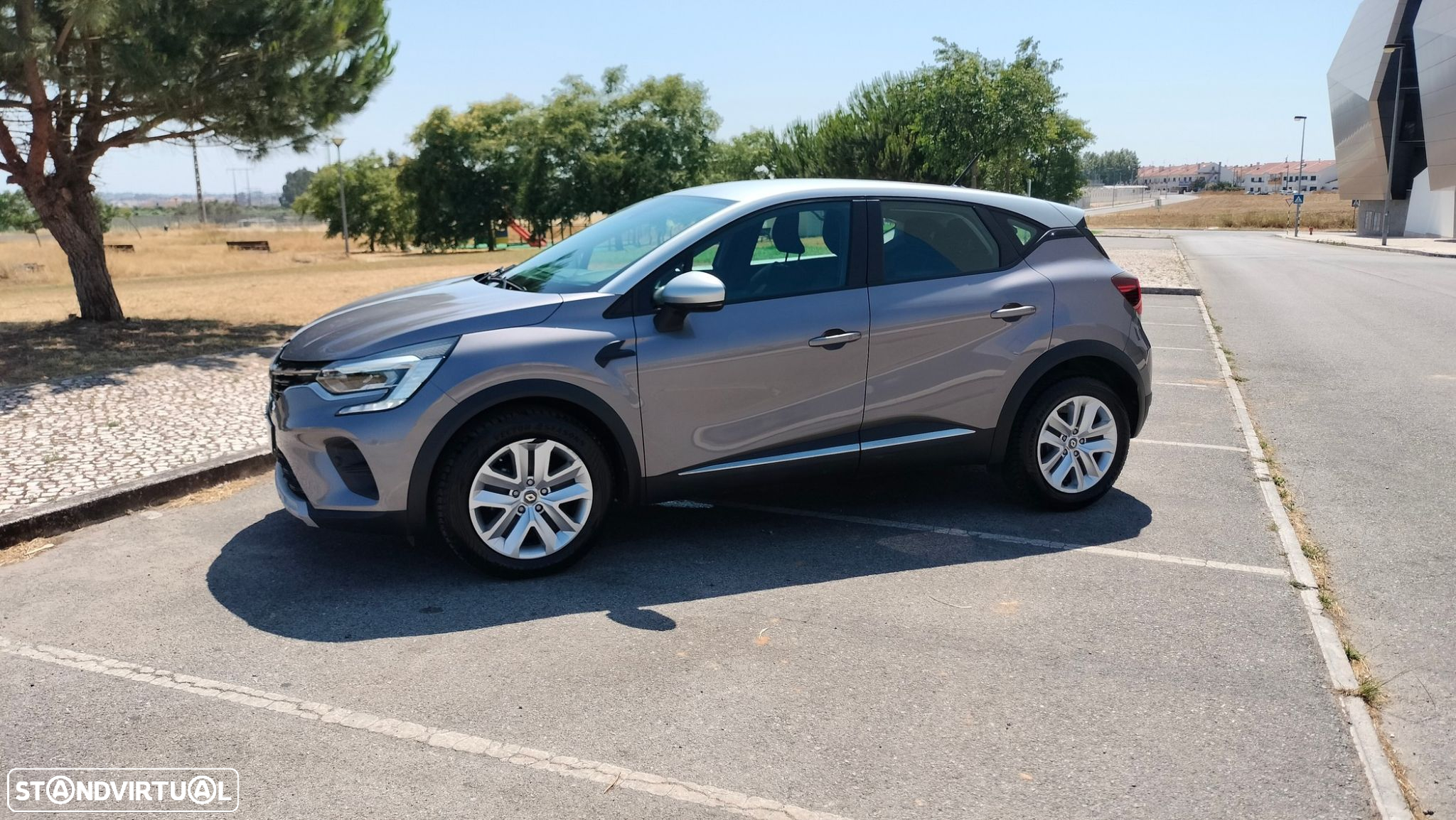 Renault Captur BLUE dCi 115 EDC BUSINESS EDITION - 5