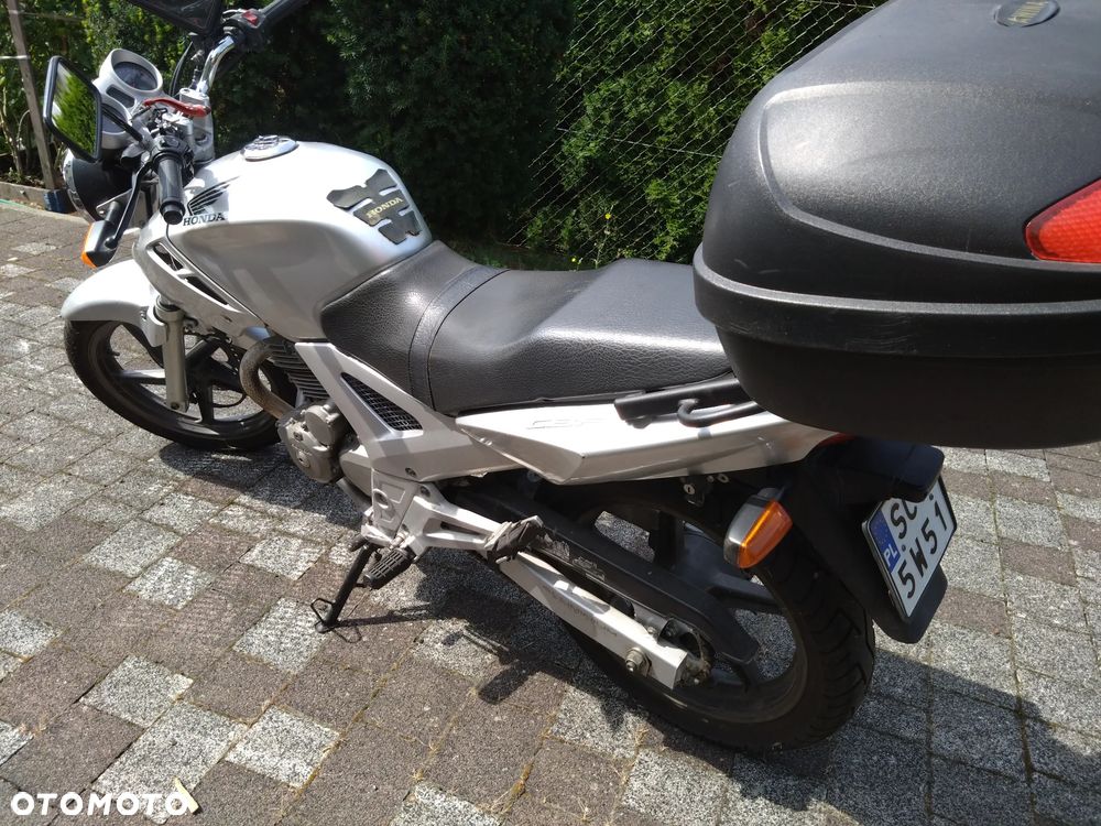 Honda CBF - 4