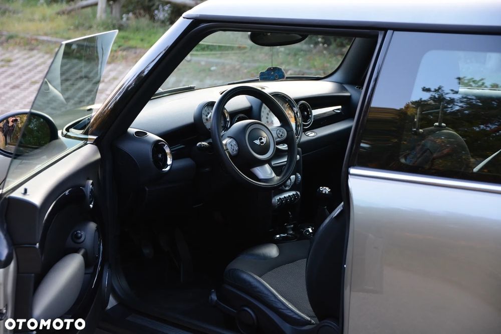 MINI Cooper Standard - 9