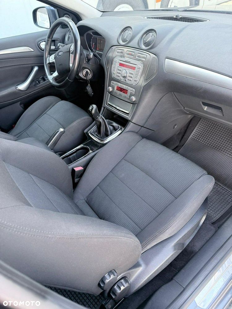 Ford Mondeo 2.0 FF Titanium - 9