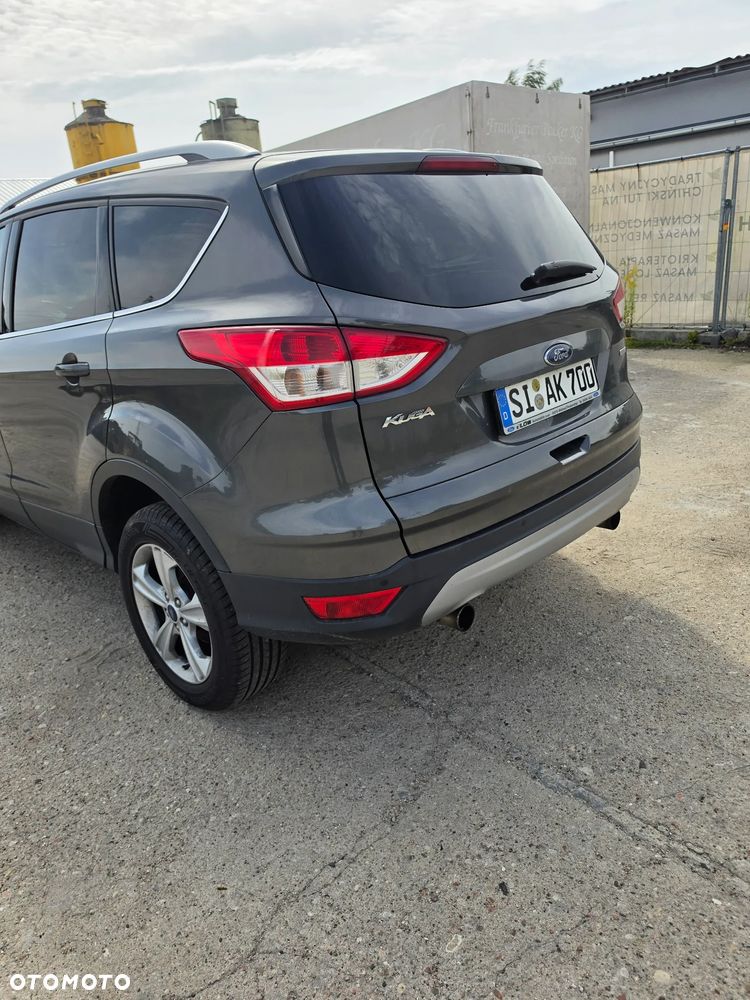 Ford Kuga - 10