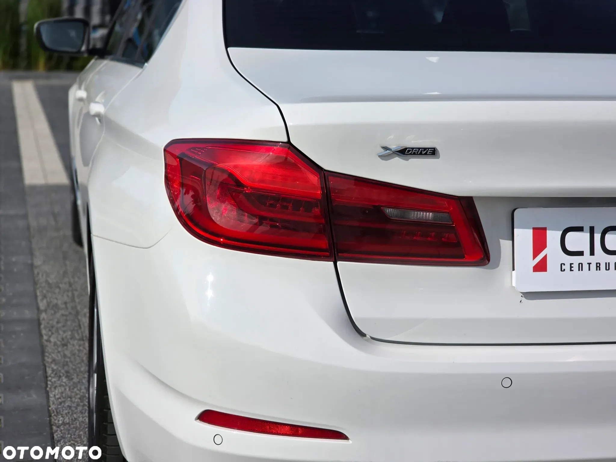 BMW Seria 5 520i - 10
