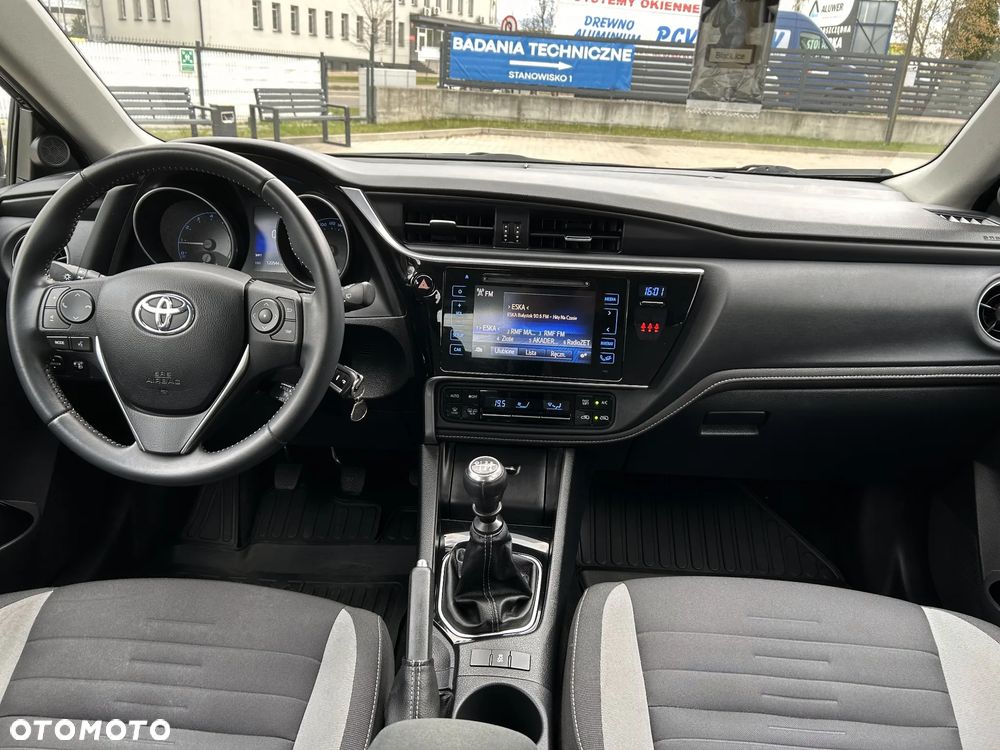 Toyota Auris 1.6 Comfort - 12