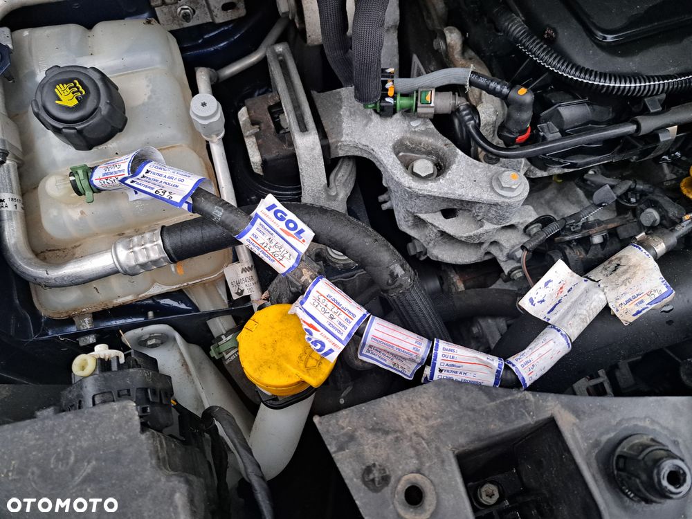 Renault Grand Scenic - 16