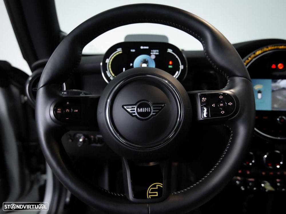 MINI 3 Portas Cooper SE - 11