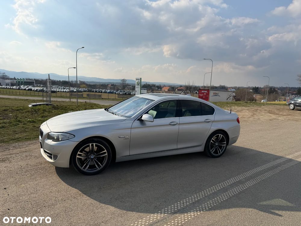 BMW Seria 5 535d xDrive - 4