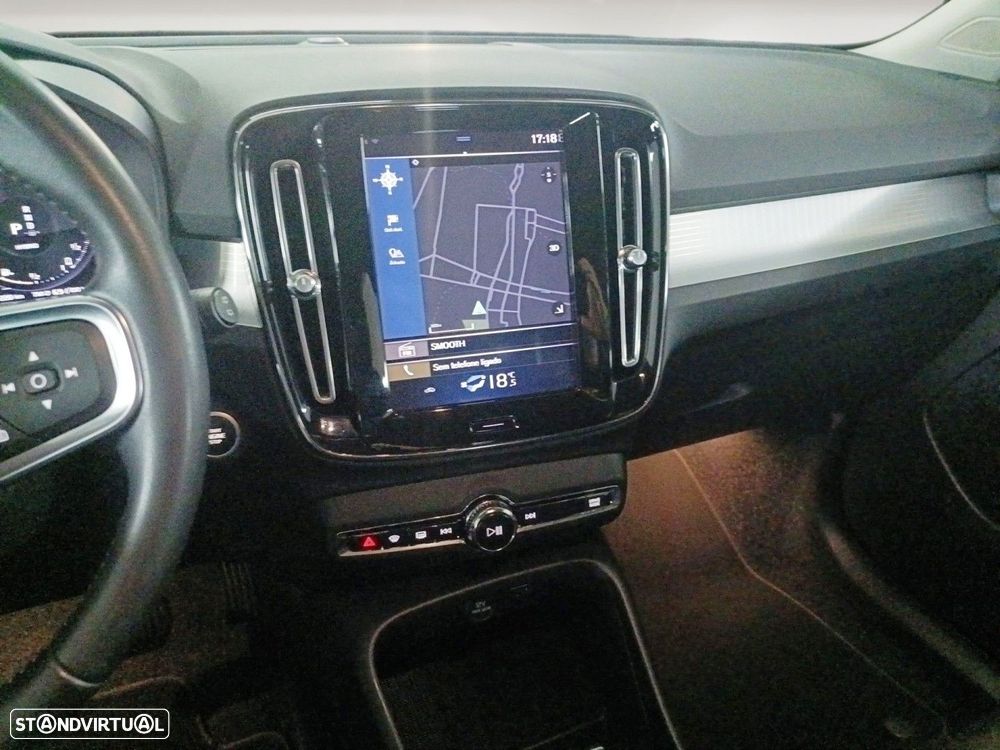 Volvo XC 40 1.5 T5 PHEV Momentum Plus - 9