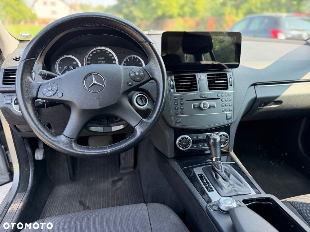Mercedes-Benz Klasa C 200 (BlueEFFICIENCY) 7G-TRONIC Avantgarde - 19
