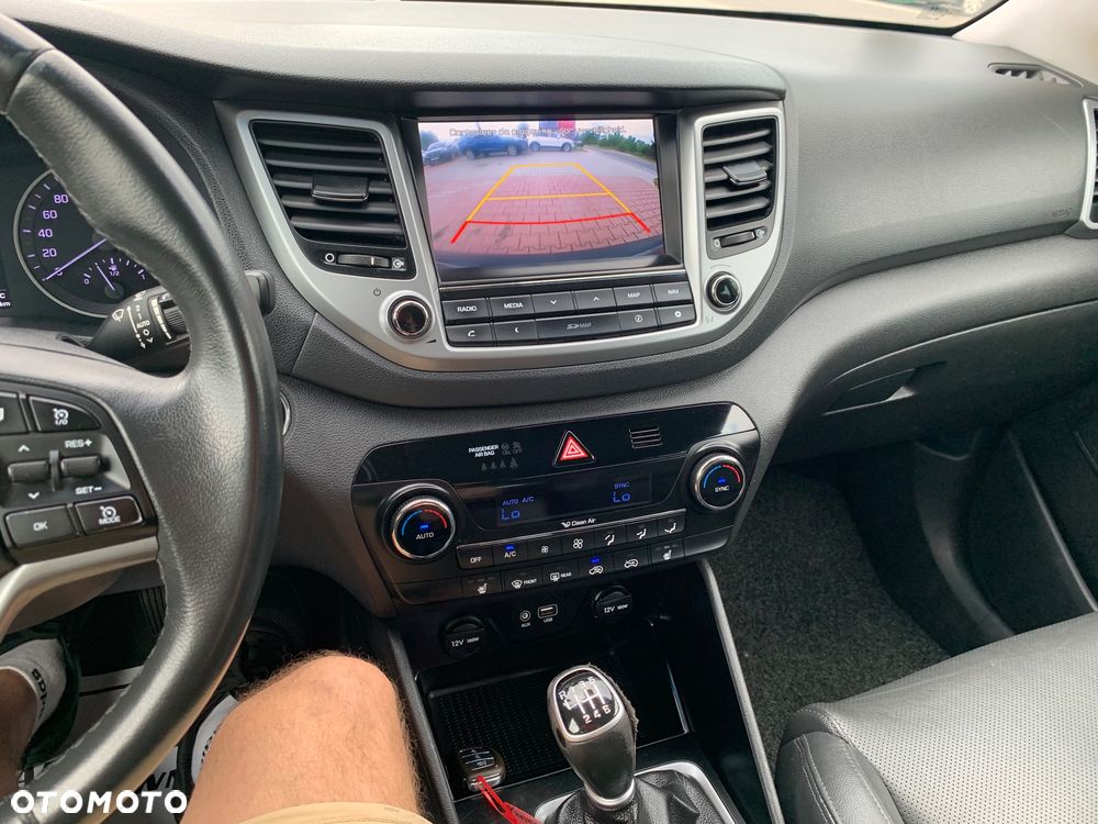 Hyundai Tucson blue 1.7 CRDi 2WD Trend - 21