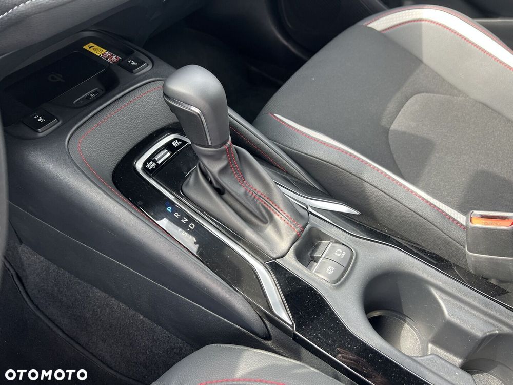 Toyota Corolla 2.0 Hybrid GR Sport - 19
