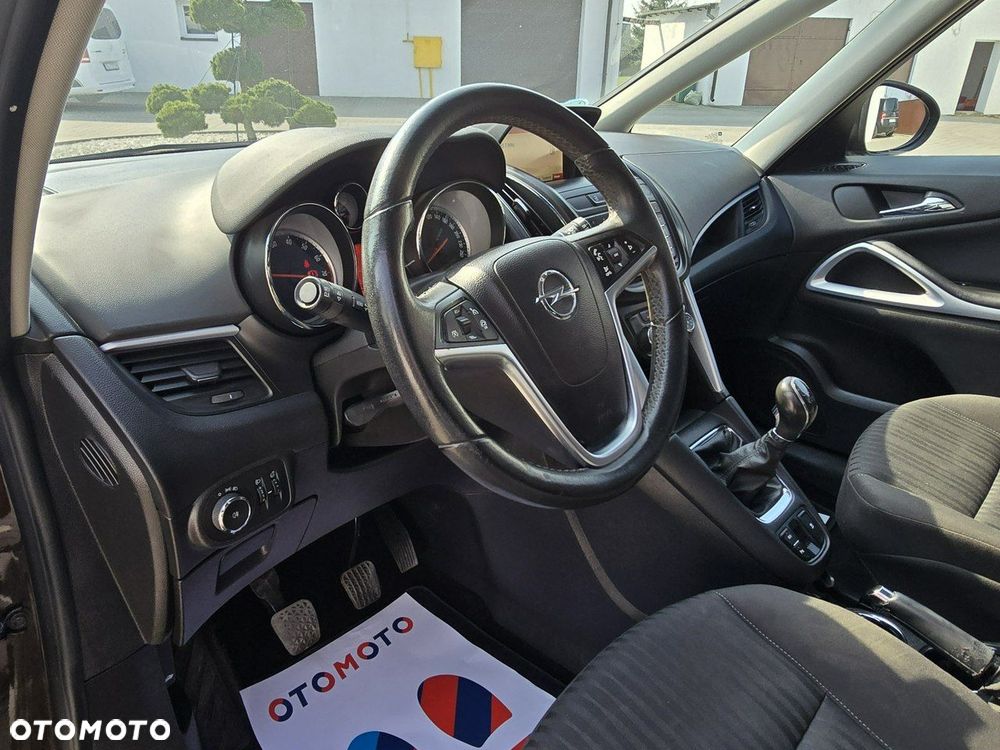 Opel Zafira - 17