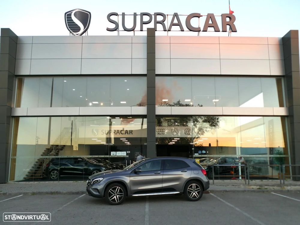 Mercedes-Benz GLA 220 d Urban - 41