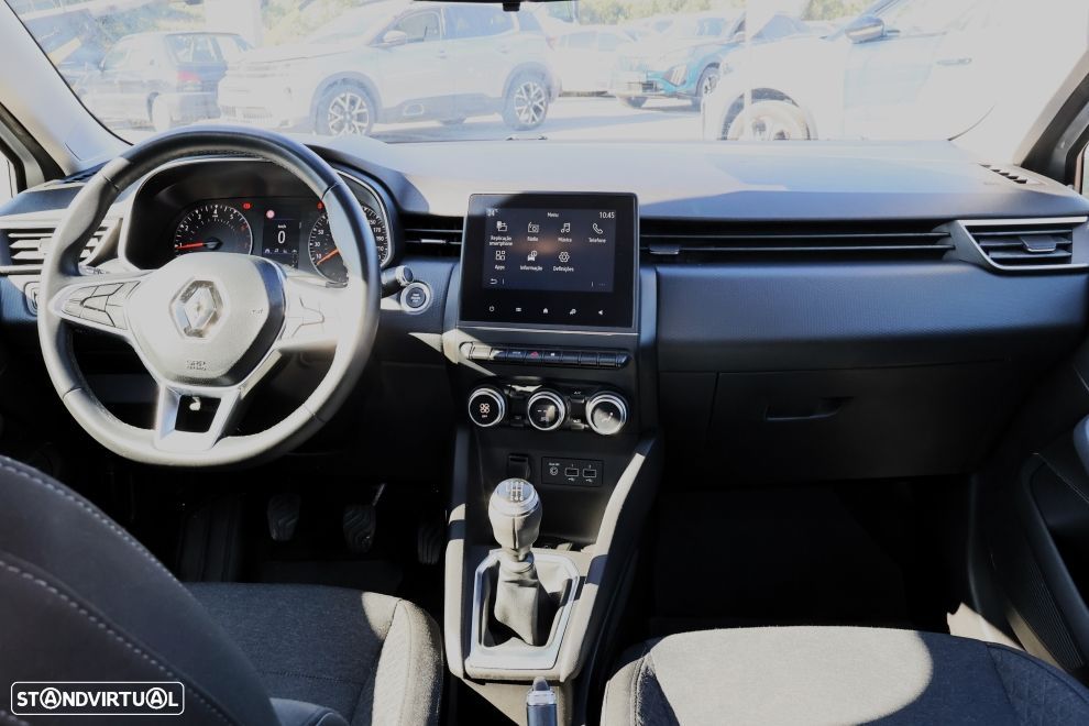 Renault Clio - 10