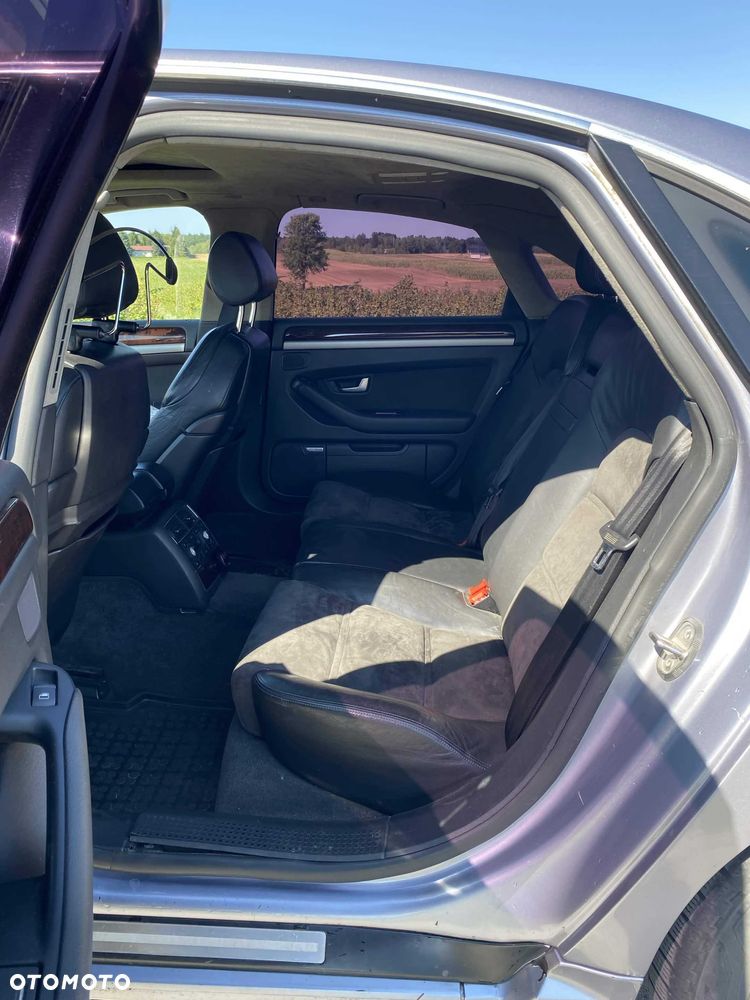 Audi A8 - 5