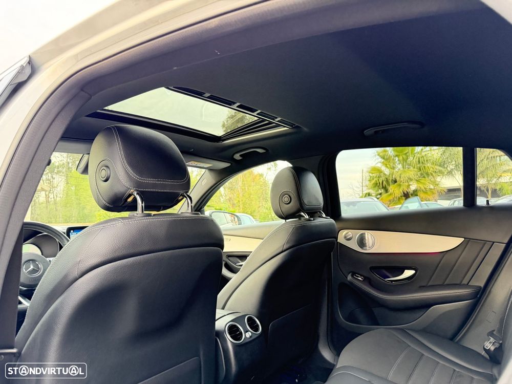 Mercedes-Benz GLC 300 e Coupé 4Matic - 48